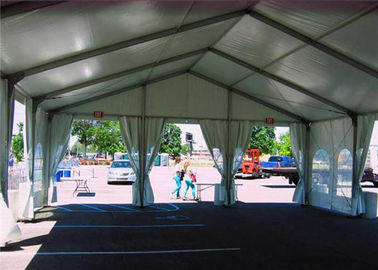 Hemmende wasserdichte weiße Abdeckungs-Aluminiumluxushochzeits-Ereignis-Zelte mit weißem Dach